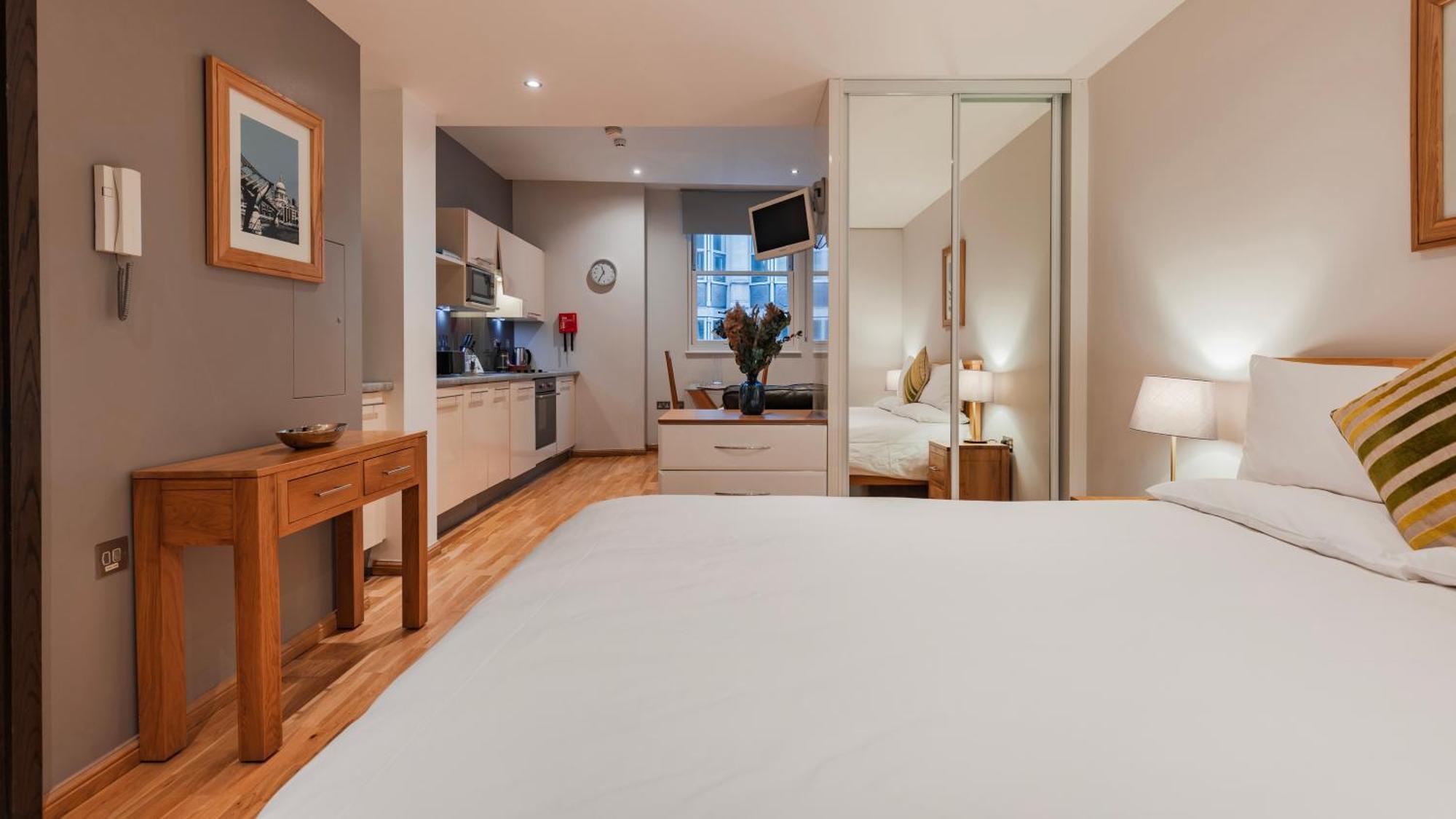 Cannon Street Serviced Apartments By Lovelystay Londýn Exteriér fotografie